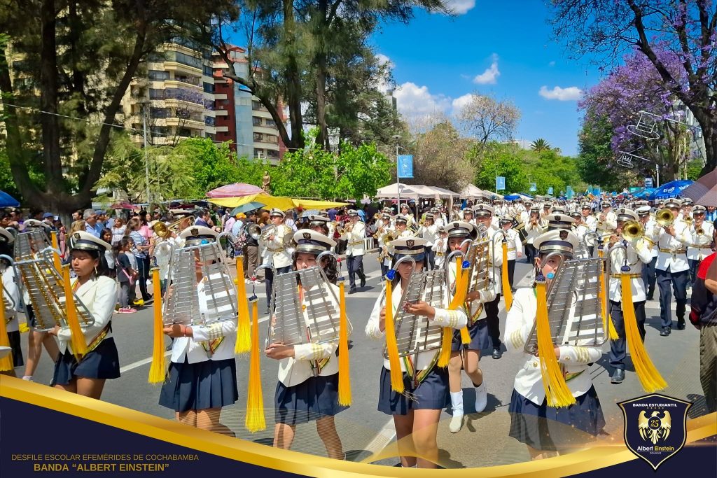 desfile aniversario cochabamba 2